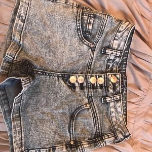 white and blue washed denim jean shorts